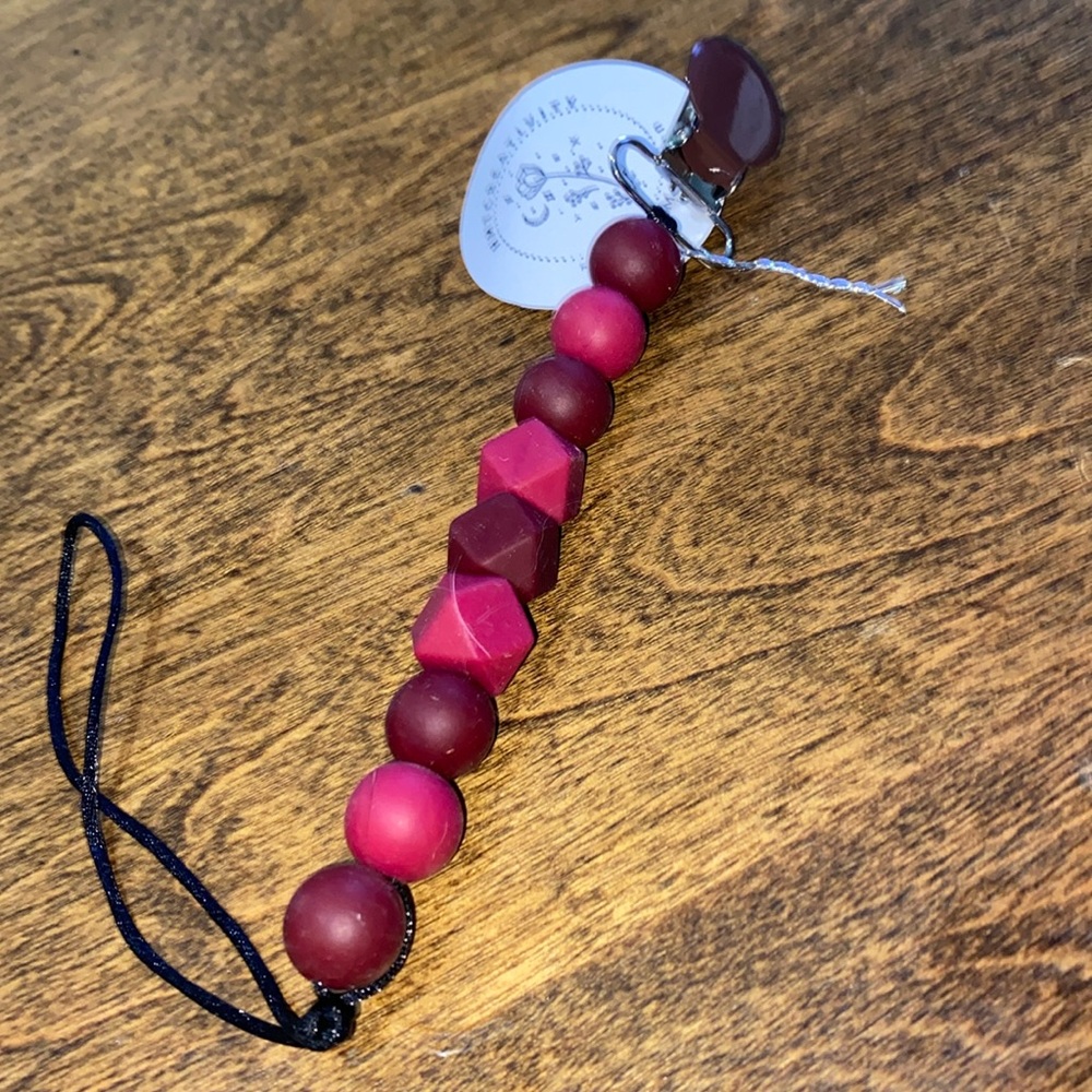 Mauve Soother Clip